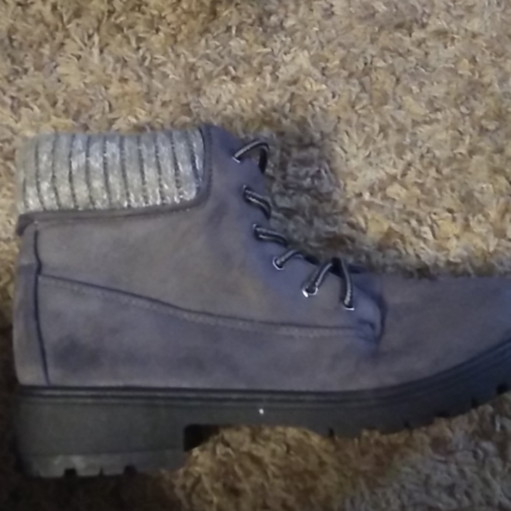 Grey boots